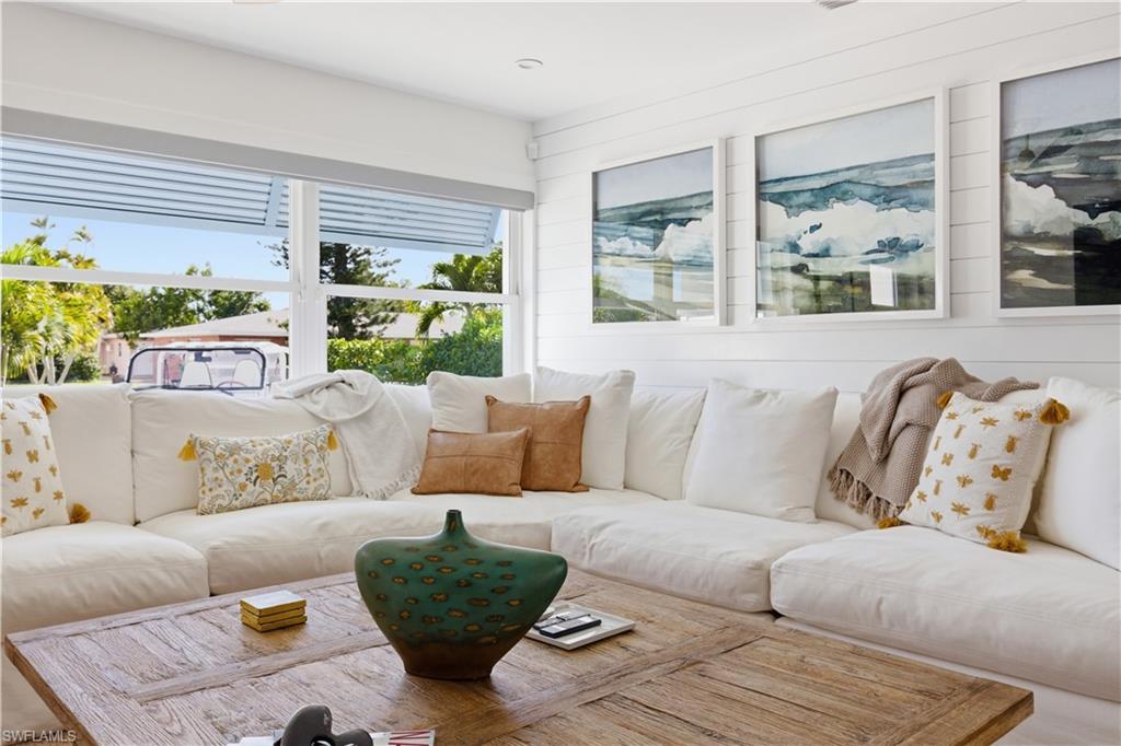 NAPLES PARK - Residential