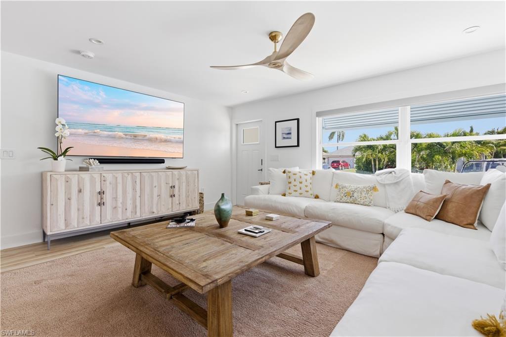 NAPLES PARK - Residential