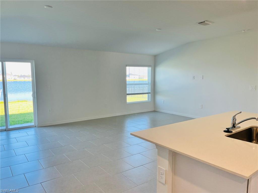 CRANE LANDING - Residential Lease