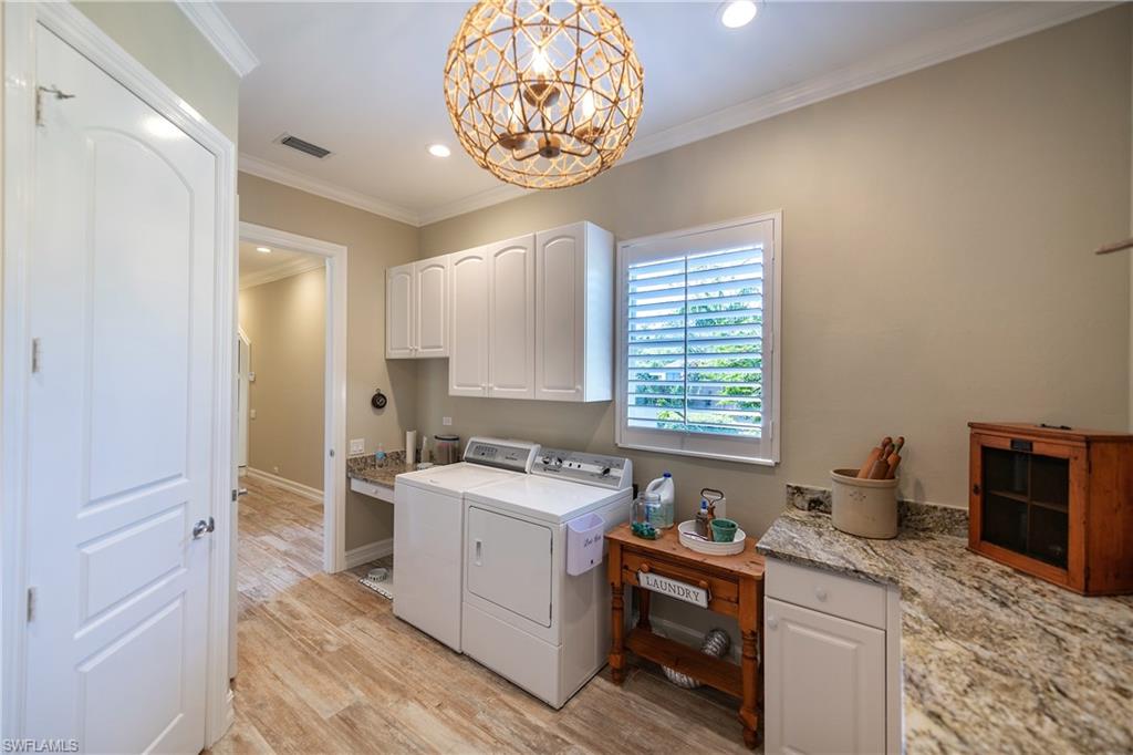 LIVINGSTON WOODS - Residential