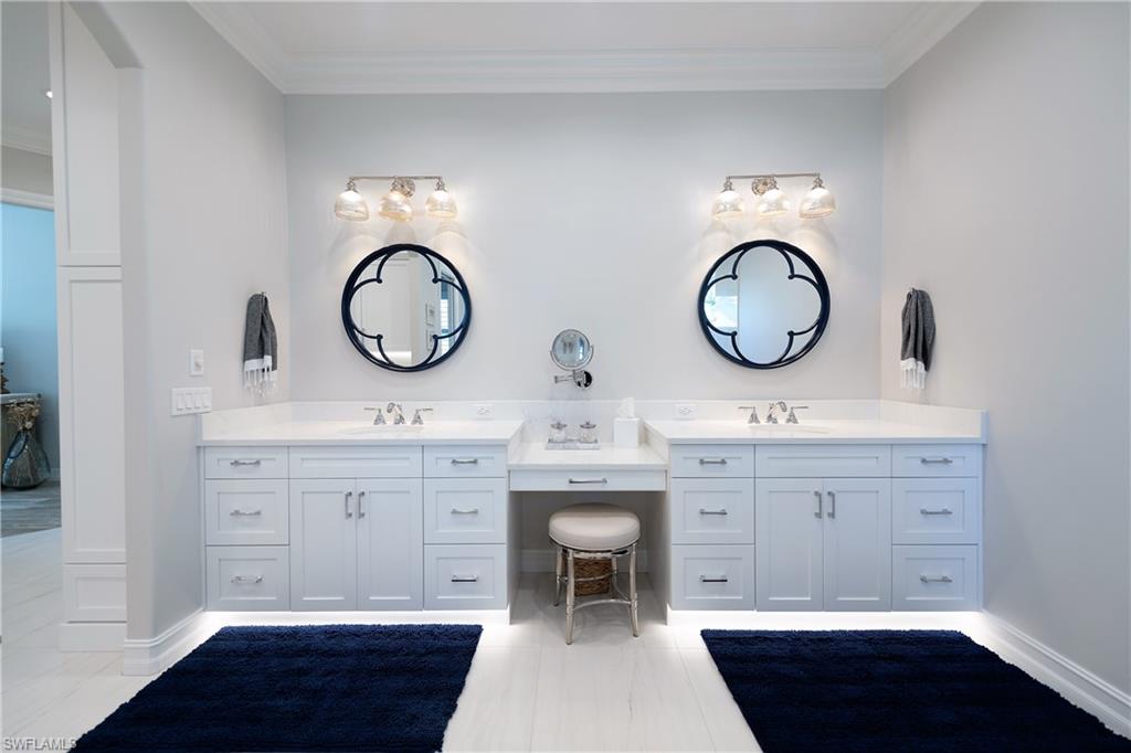 LIVINGSTON WOODS - Residential