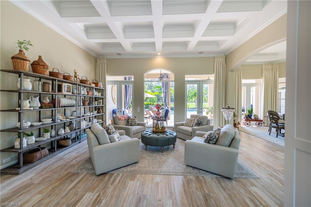 LIVINGSTON WOODS - Residential