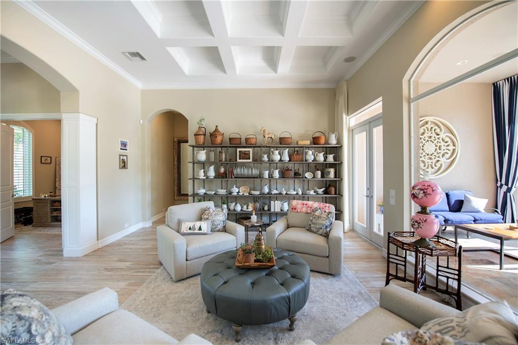 LIVINGSTON WOODS - Residential