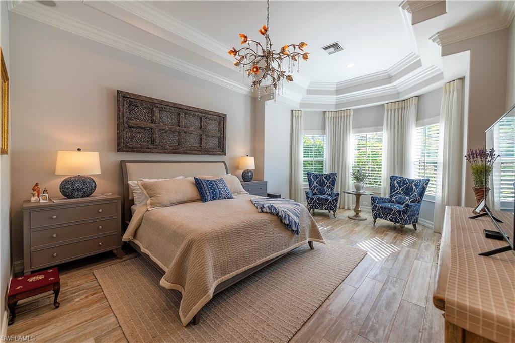 LIVINGSTON WOODS - Residential