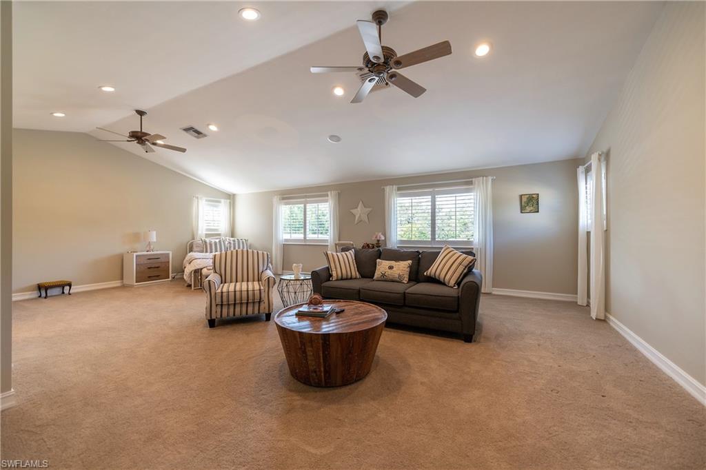 LIVINGSTON WOODS - Residential