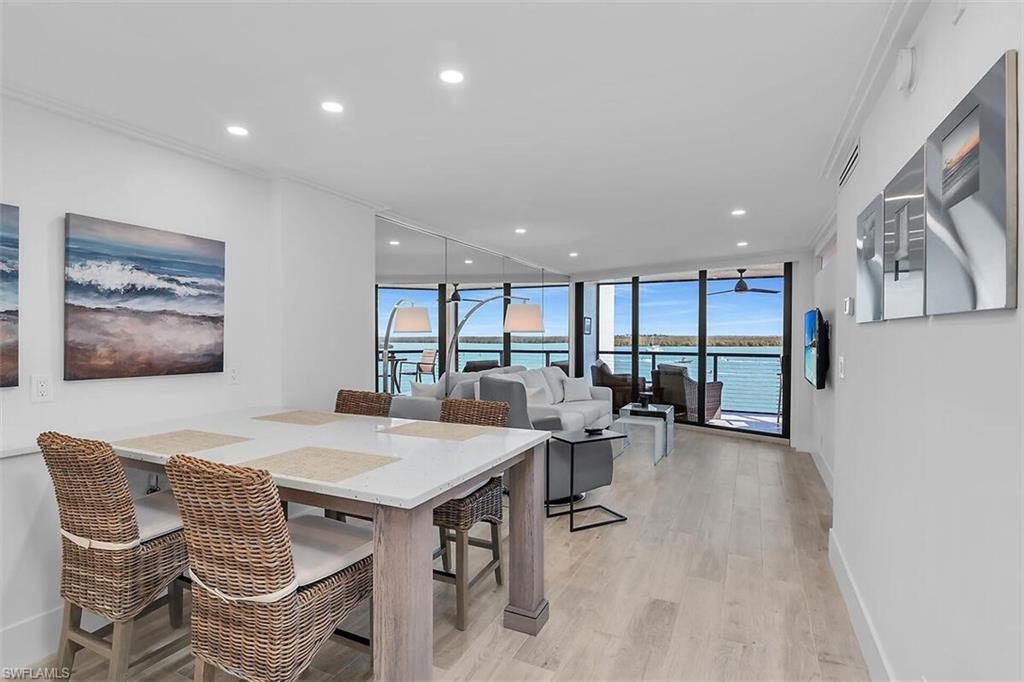 RIVERSIDE CLUB - Residential