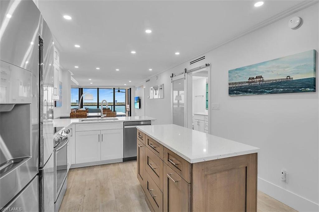 1085 E Bald Eagle DR E502