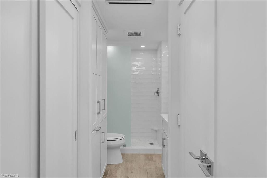 RIVERSIDE CLUB - Residential