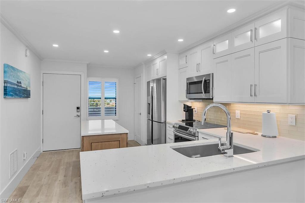 RIVERSIDE CLUB - Residential