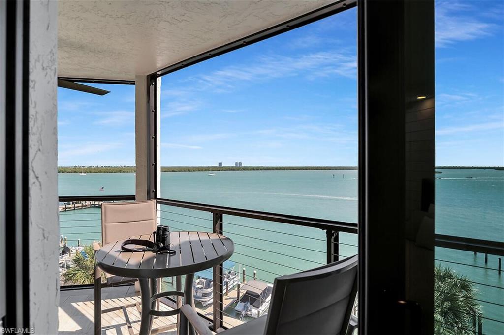 RIVERSIDE CLUB - Residential