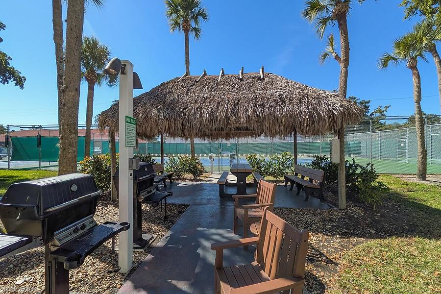 RIVERSIDE CLUB - Residential