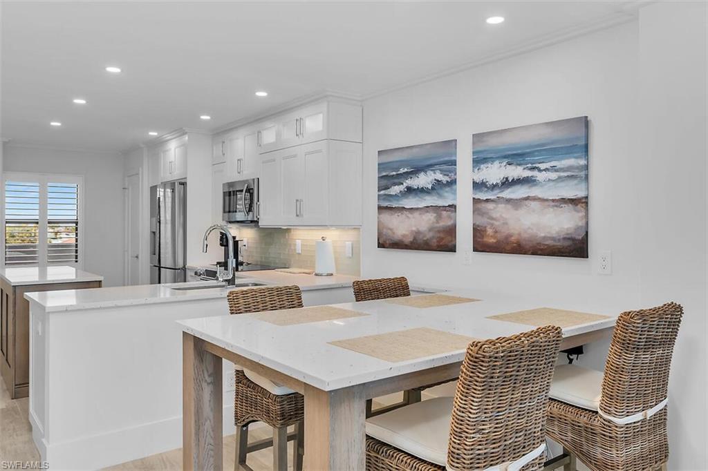 RIVERSIDE CLUB - Residential