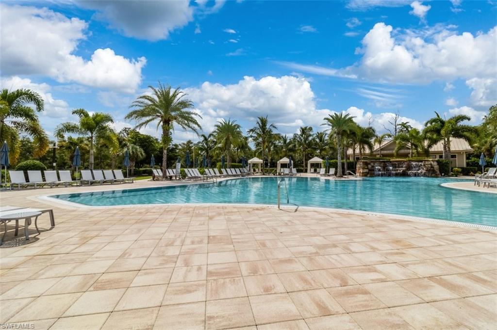 WINDING CYPRESS - Residential