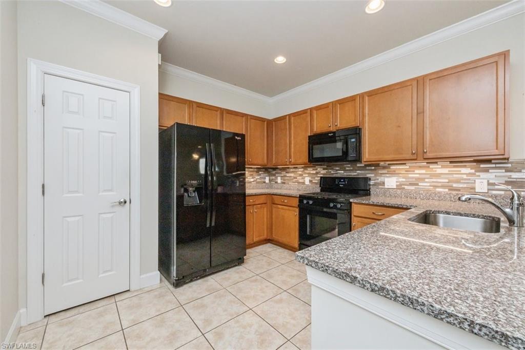 WINDING CYPRESS - Residential