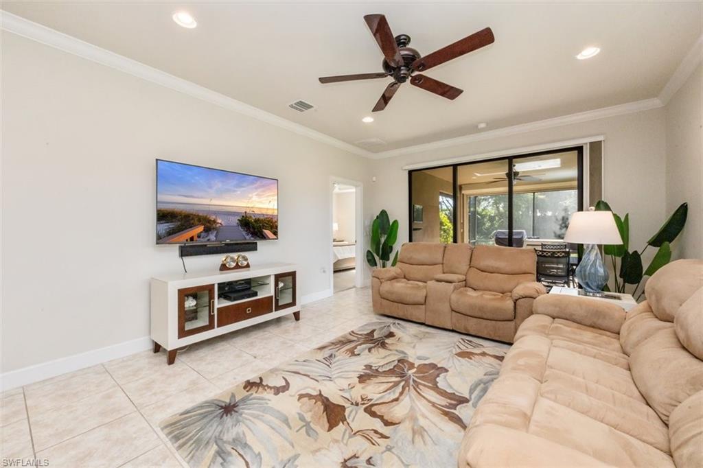 WINDING CYPRESS - Residential