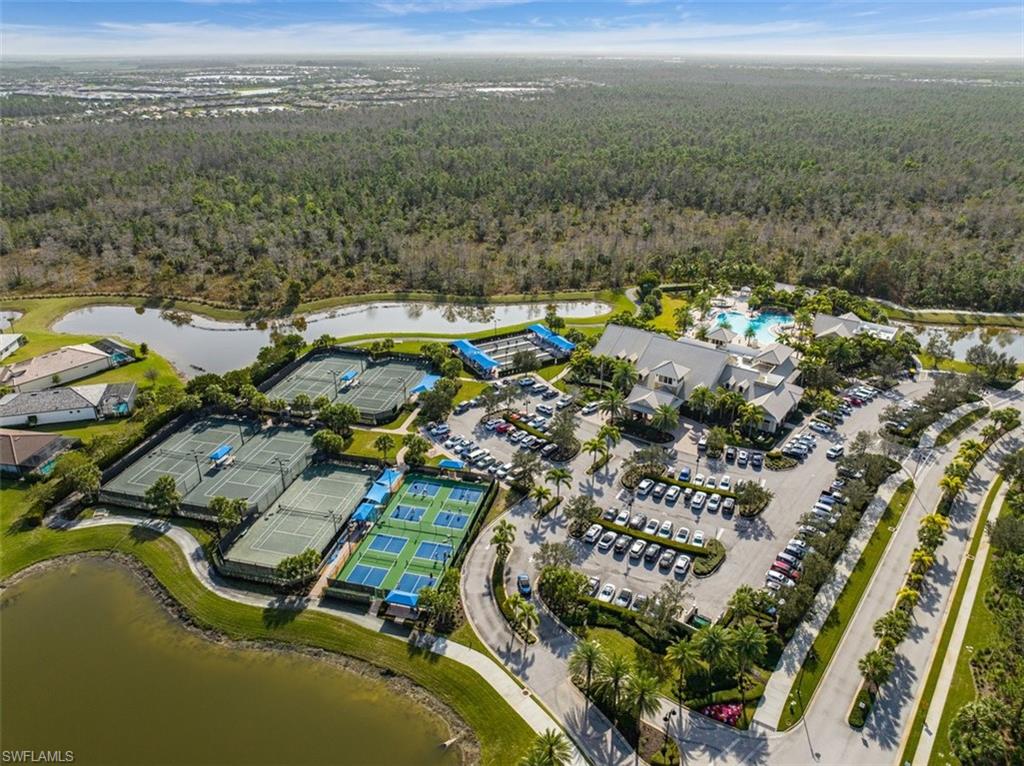 WINDING CYPRESS - Residential