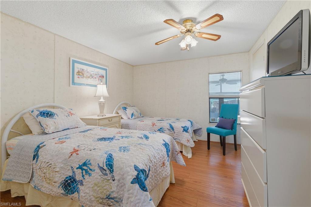 FOREST PARK MOBILE HOME - Residential