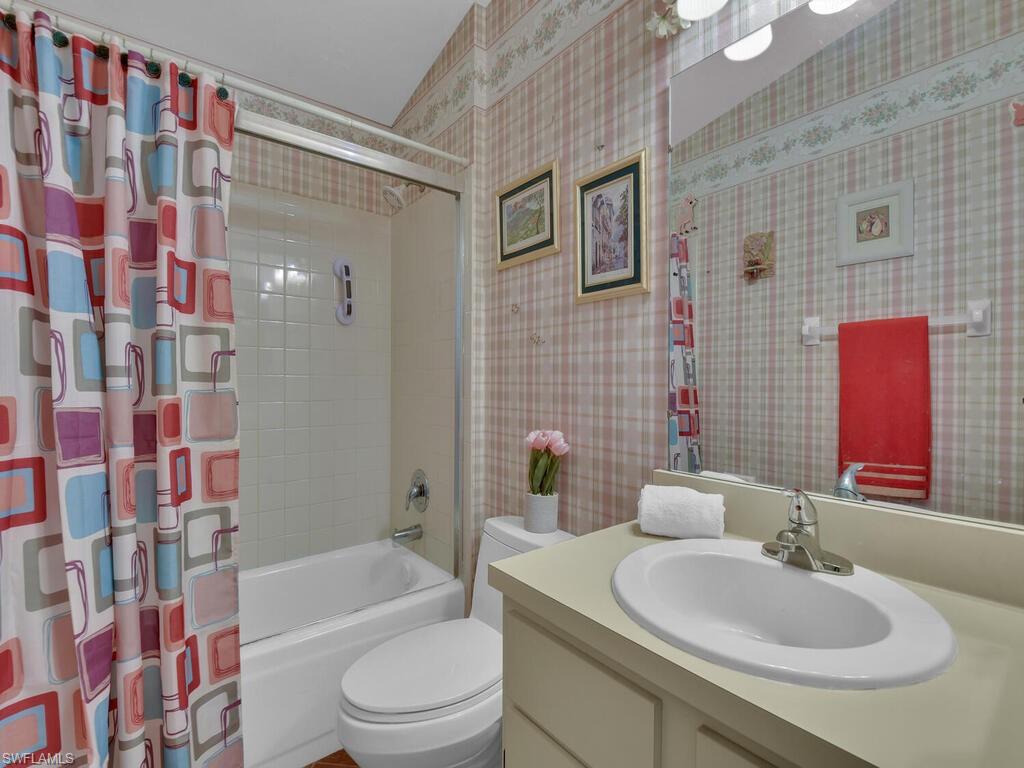 GOLDEN GATE CITY - Residential