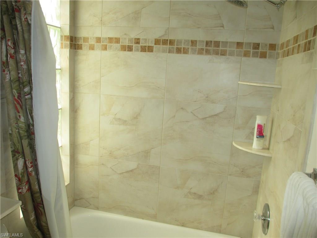 VILLAGE WALK - Residential