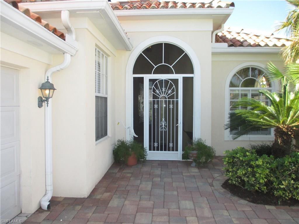 VILLAGE WALK - Residential