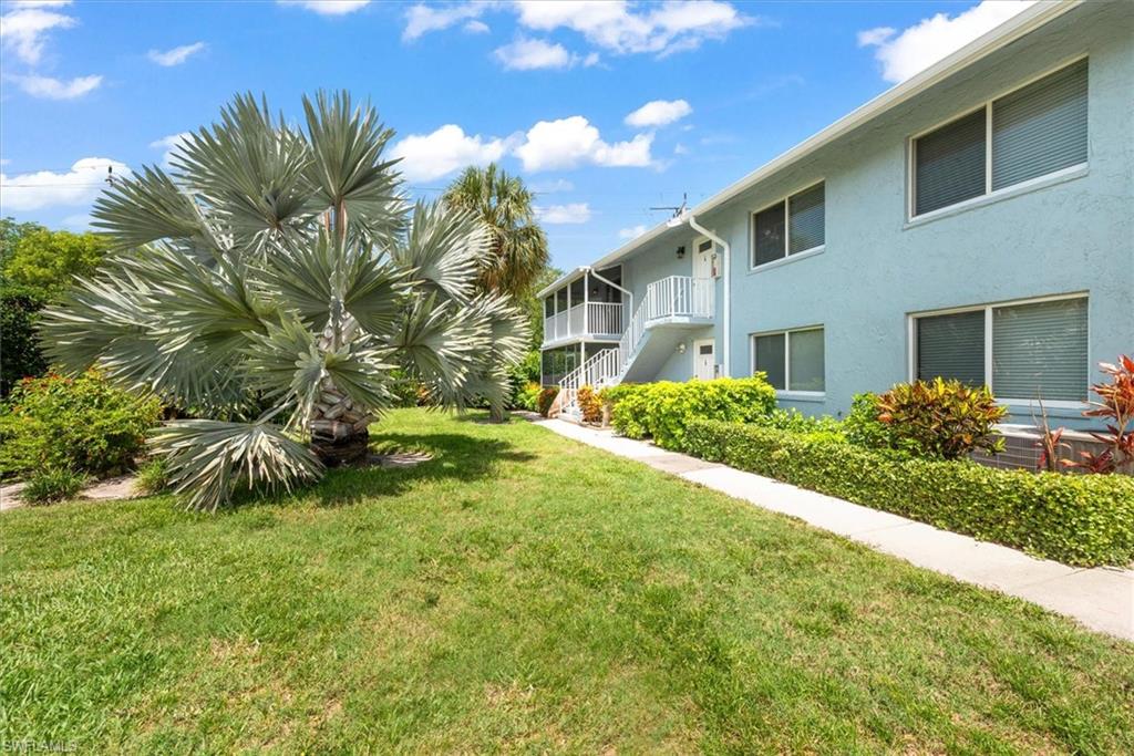 200 Palm DR 4