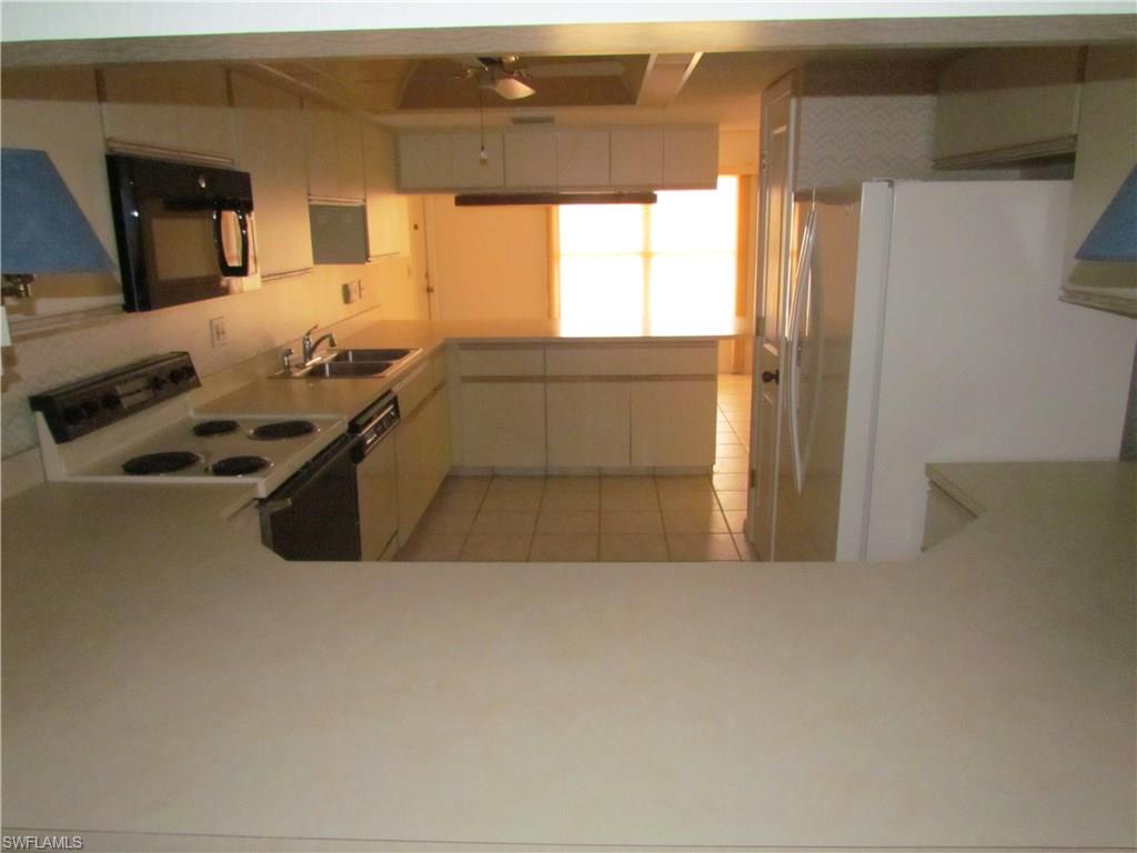 RIVERS CONDO - Residential