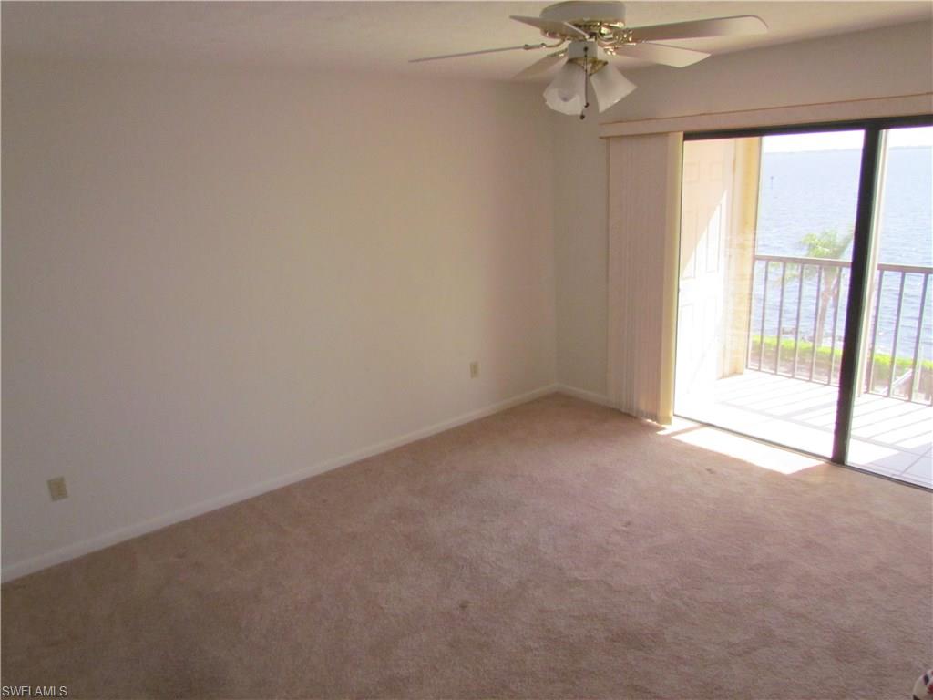 RIVERS CONDO - Residential