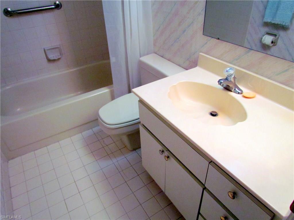 RIVERS CONDO - Residential