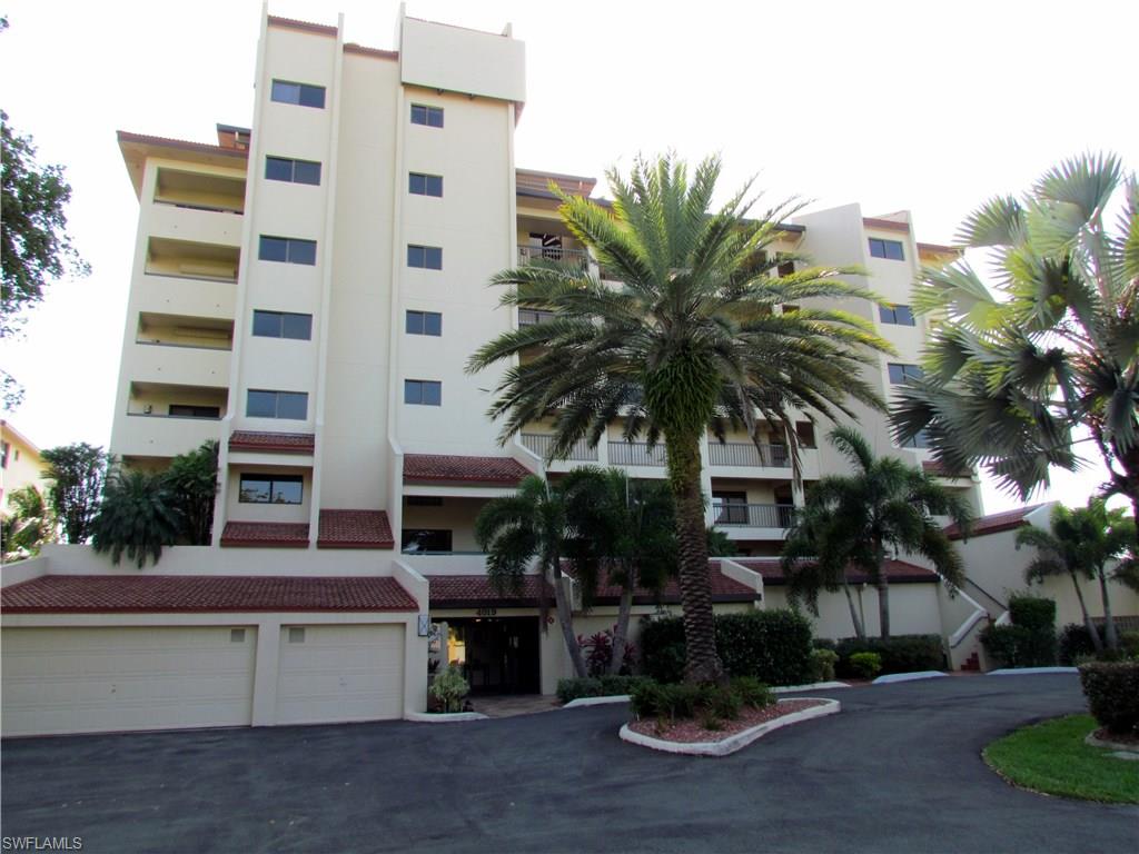 RIVERS CONDO - Residential