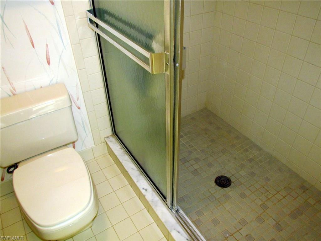 RIVERS CONDO - Residential