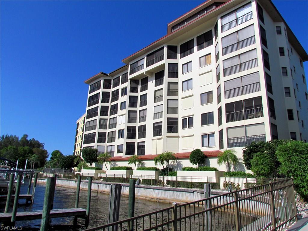 RIVERS CONDO - Residential