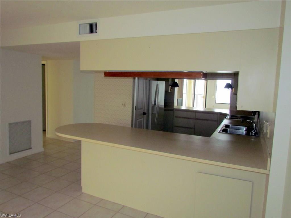 RIVERS CONDO - Residential