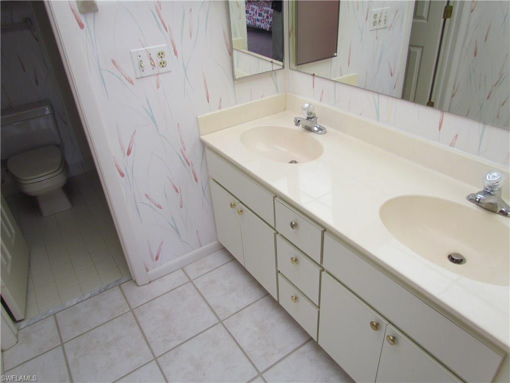 RIVERS CONDO - Residential