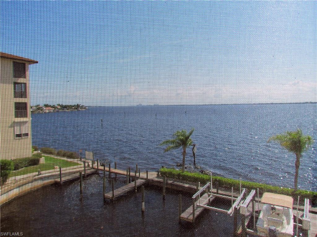 RIVERS CONDO - Residential