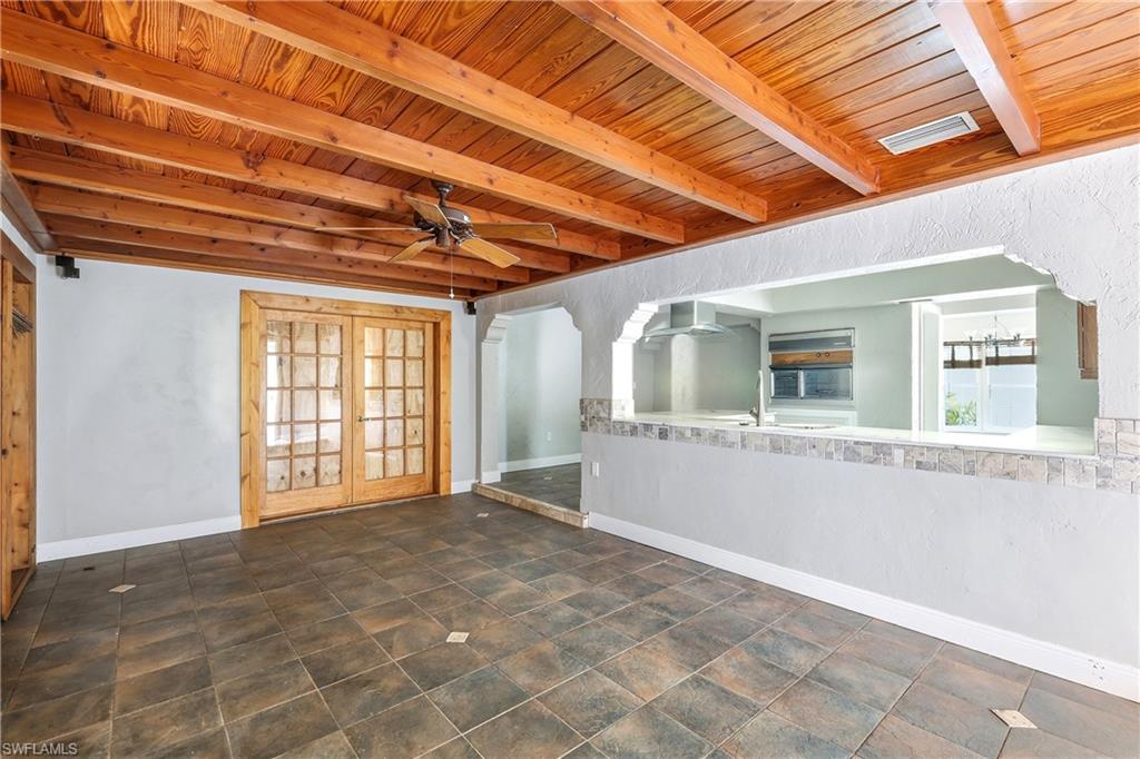 YACHT CLUB COLONY - Residential