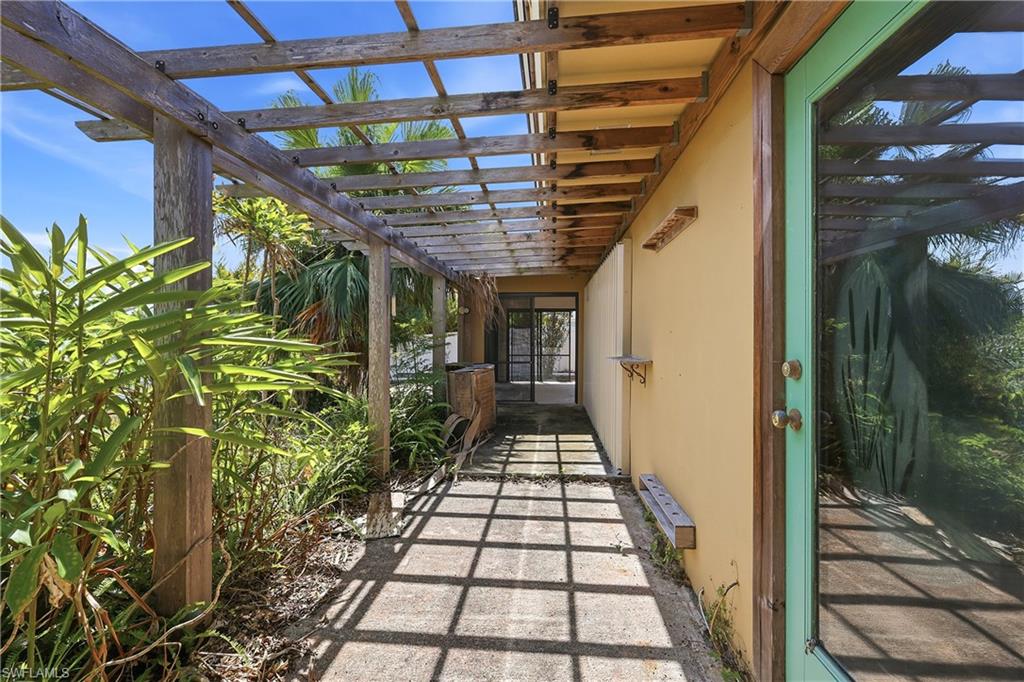 YACHT CLUB COLONY - Residential