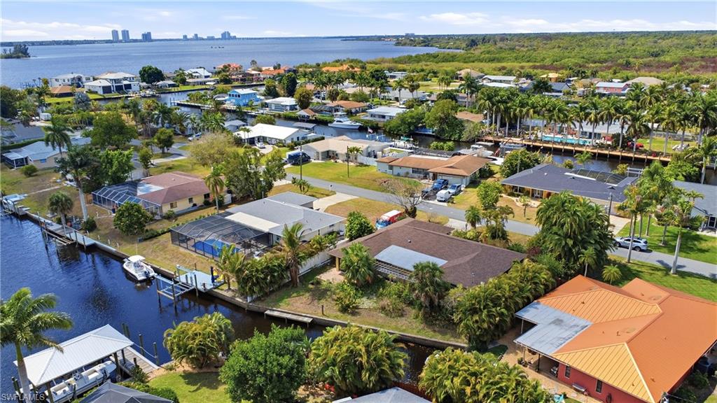 YACHT CLUB COLONY - Residential