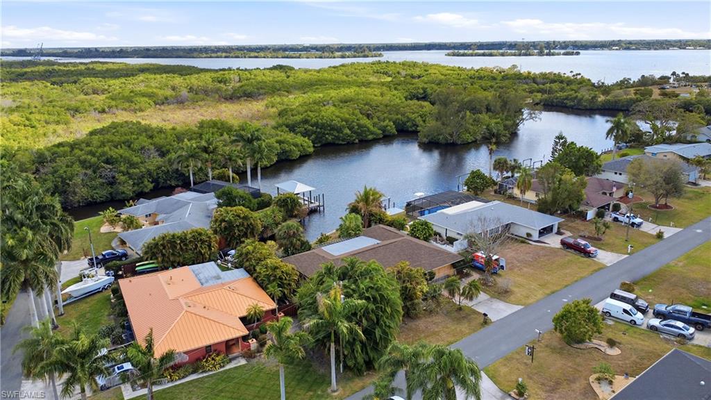 YACHT CLUB COLONY - Residential