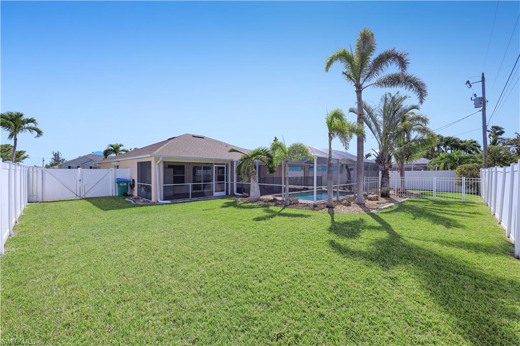 CAPE CORAL - Residential