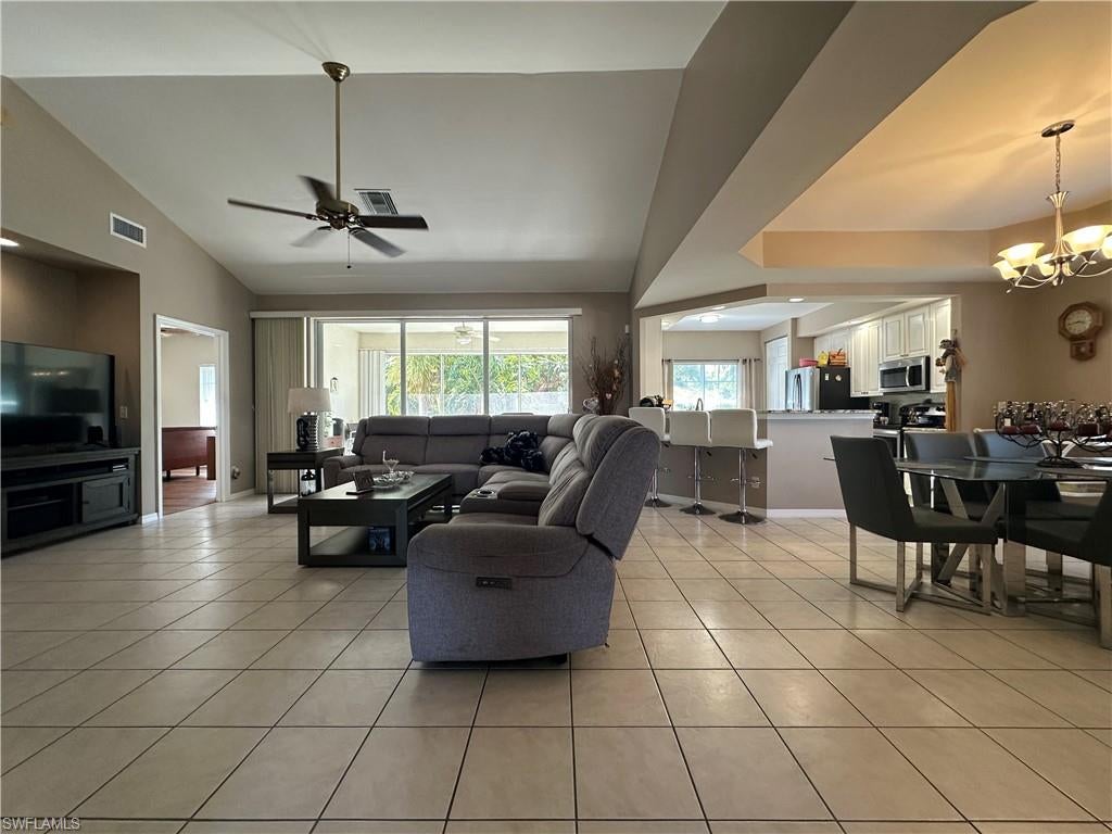 4219 Tequesta DR