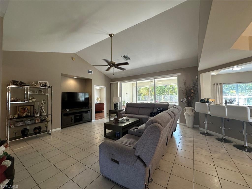 4219 Tequesta DR