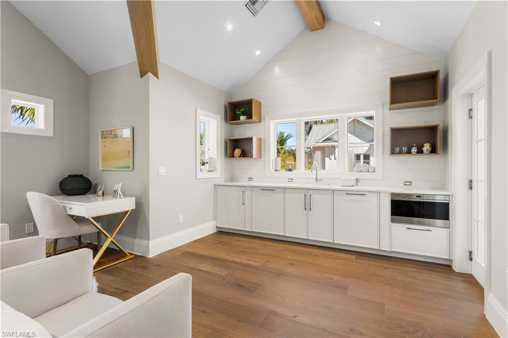 MANGROVE BAY - Residential