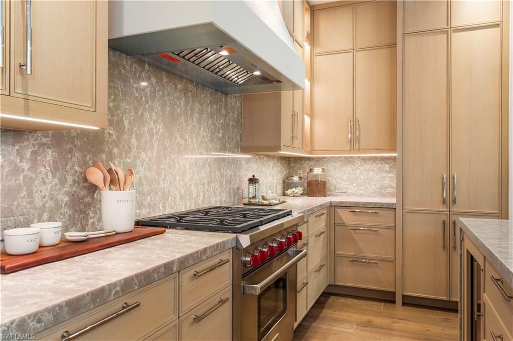 MANGROVE BAY - Residential