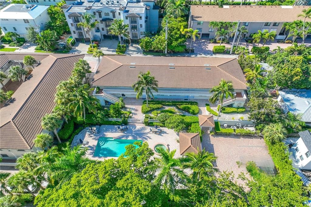 Photo of 950 7th AVE S #14, NAPLES, FL 34102 (MLS # 225067910)