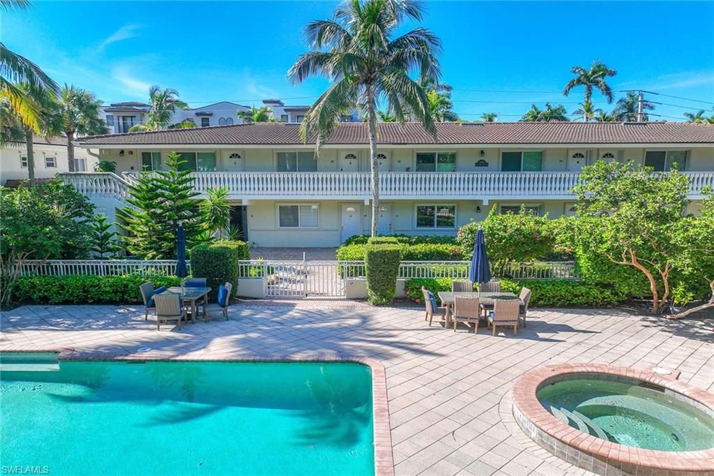 Photo of 950 7th AVE S #14, NAPLES, FL 34102 (MLS # 225067910)