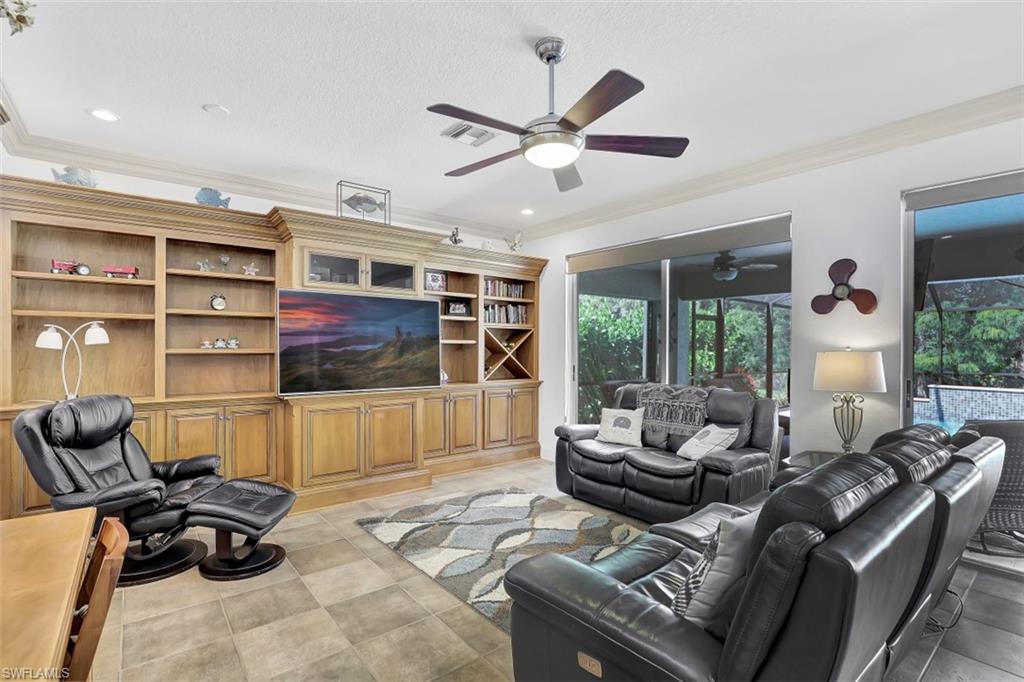 COLONIAL OAKS - Residential