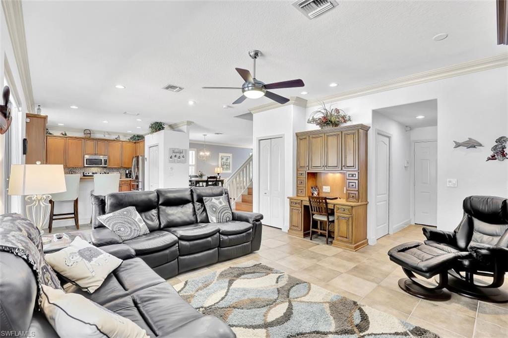 COLONIAL OAKS - Residential