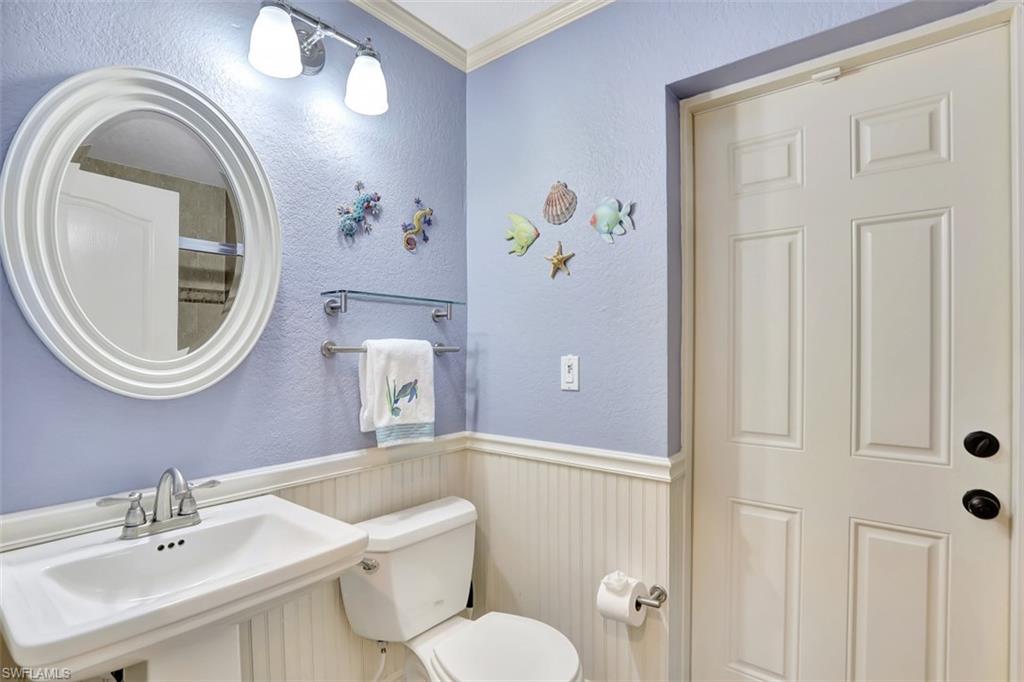 COLONIAL OAKS - Residential