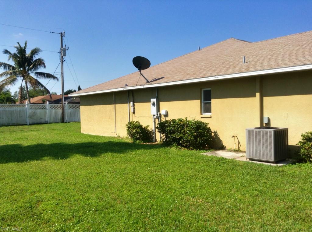 CAPE CORAL - Residential