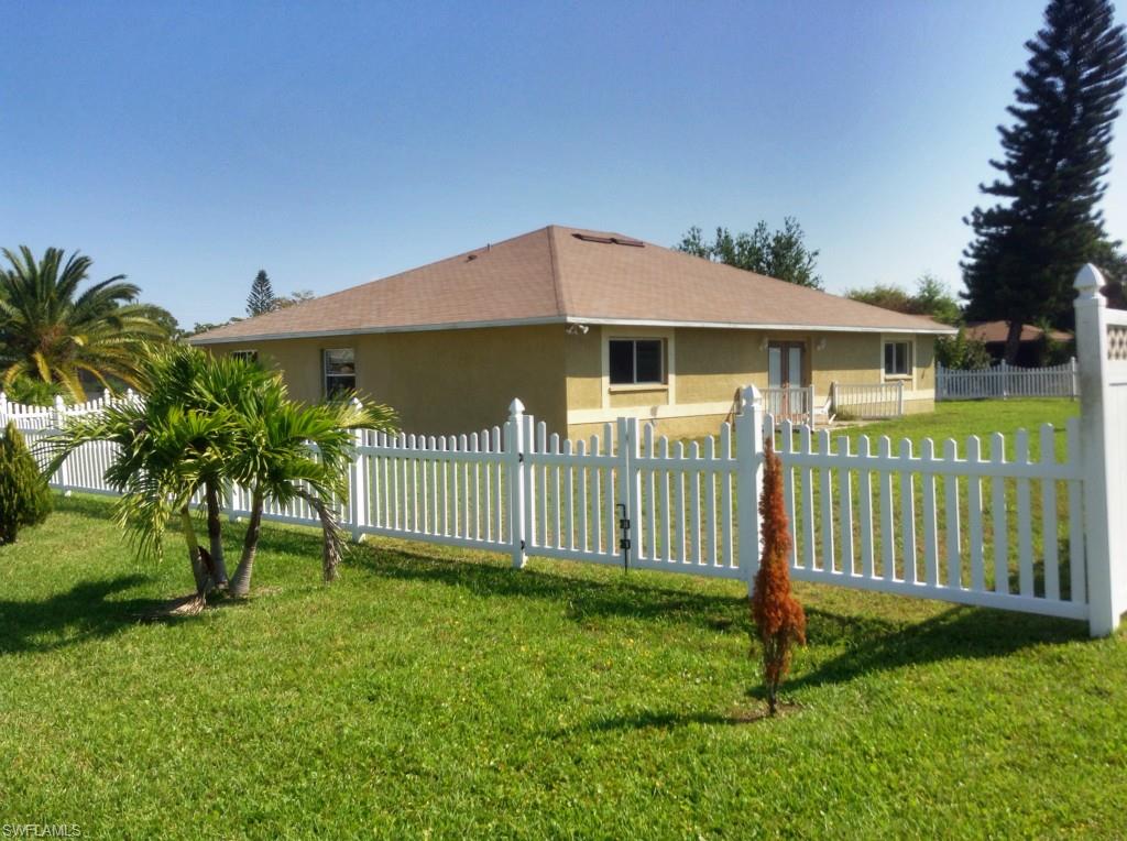 CAPE CORAL - Residential